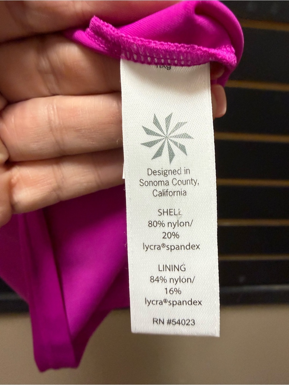 Athleta 34D/DD Fuchsia Pink Bra Sized Tankini Swim Top - Picture 3 of 4